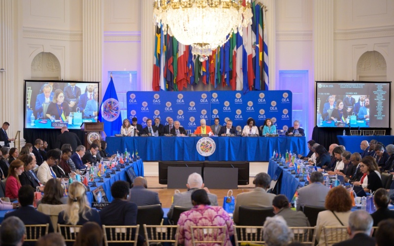 "La OEA ha marcado un hito histórico al elegir por primera vez a una mujer para ocupar la Secretaría General Adjunta", aseguró la Canciller Laura Sarabia
